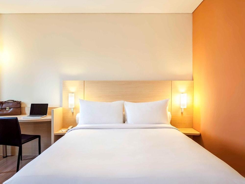 Ibis Jakarta Harmoni Kültér fotó