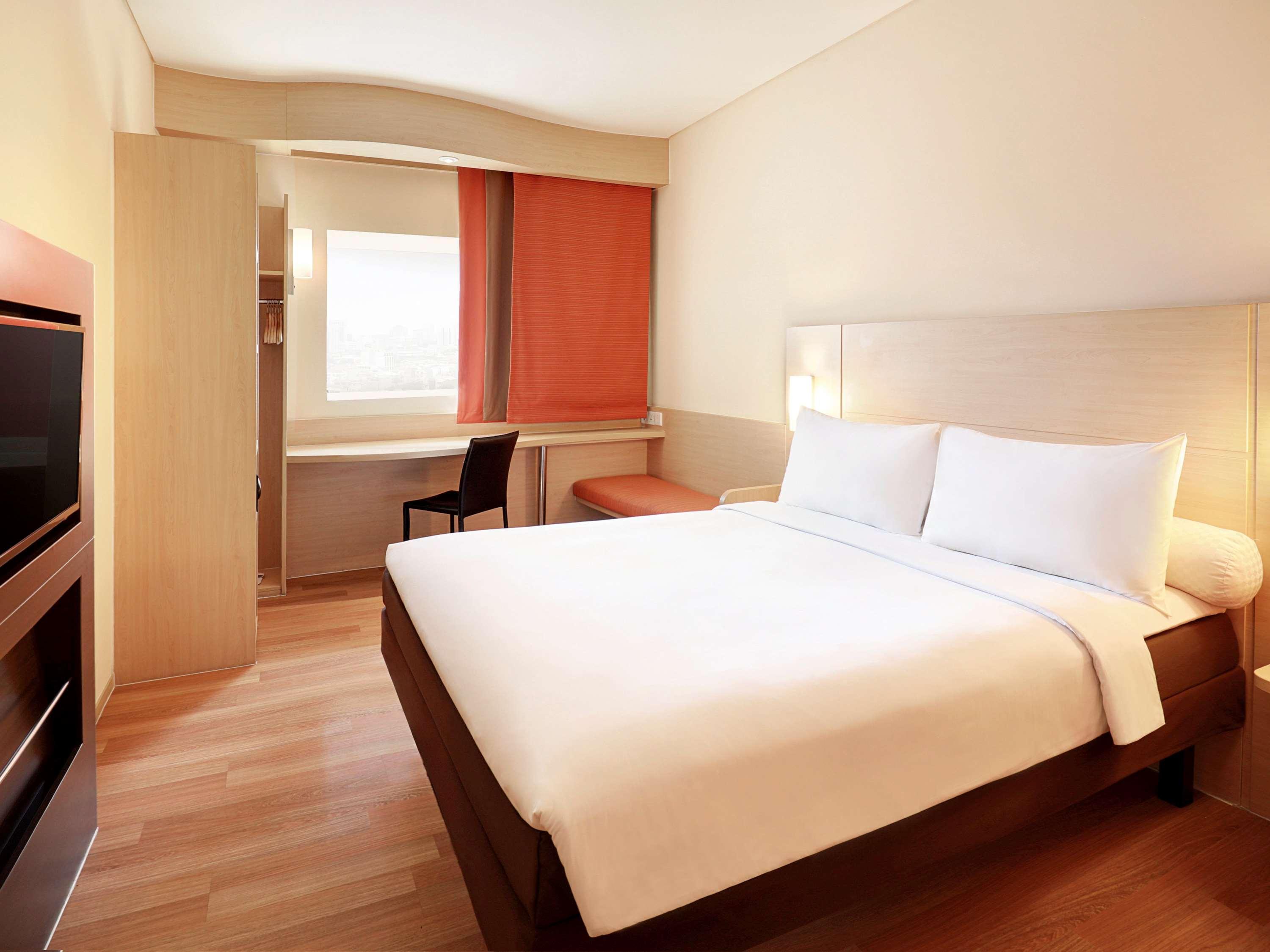 Ibis Jakarta Harmoni Kültér fotó