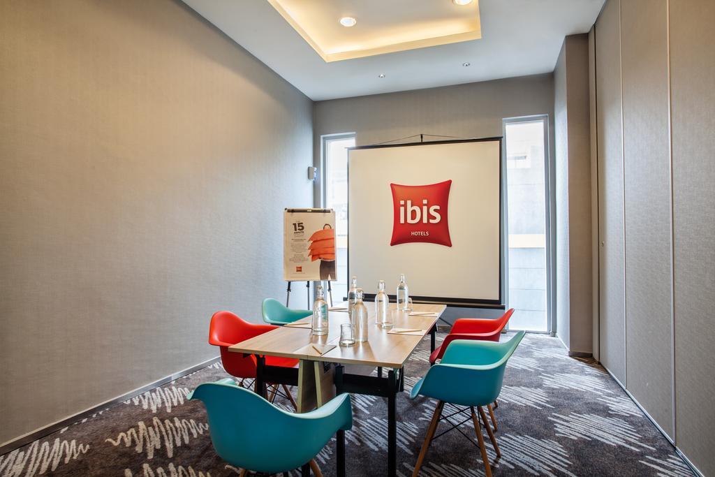 Ibis Jakarta Harmoni Kültér fotó